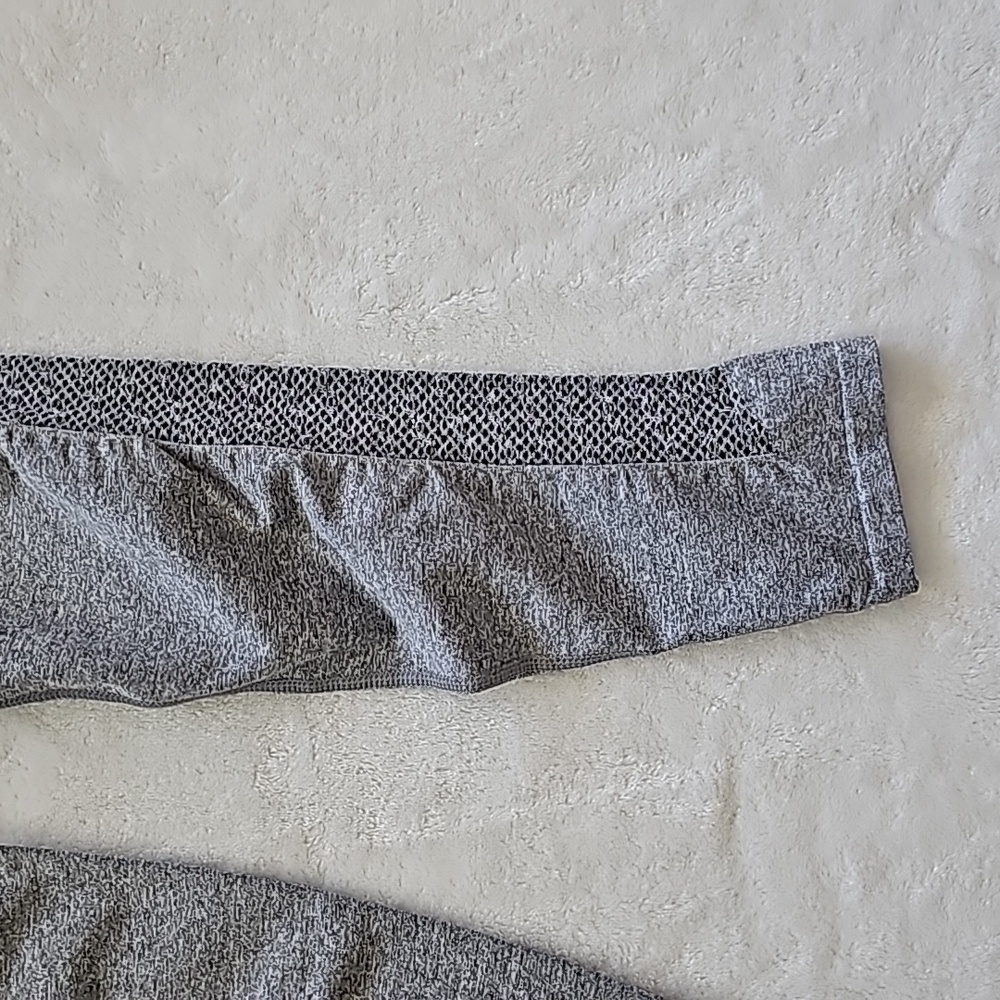 Fabletics leggings - Picture 2 of 7